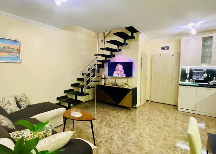 Bratanov Vip Zone Maisonettes 606 & 609 *