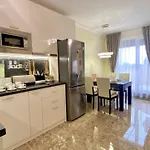 Bratanov Vip Zone Maisonettes 606 & 609 Apartment *