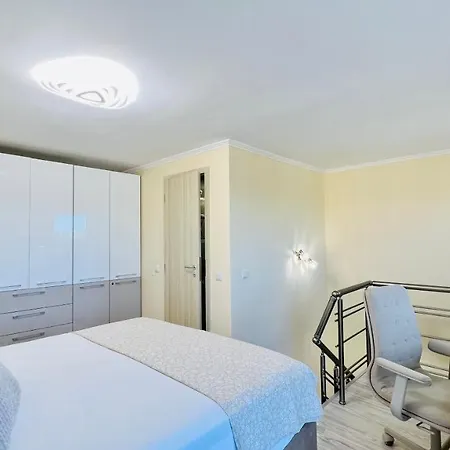 Bratanov Vip Zone Maisonettes 606 & 609