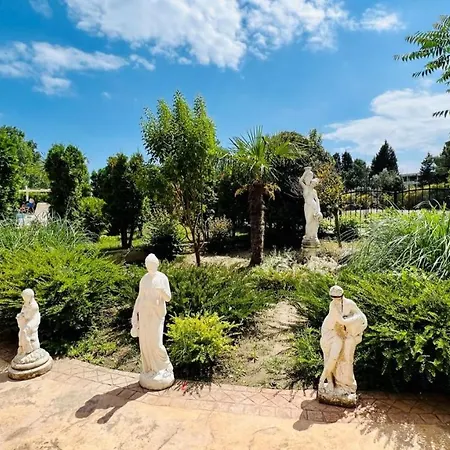 Апартаменти Bratanov Vip Zone Maisonettes 606 & 609 *