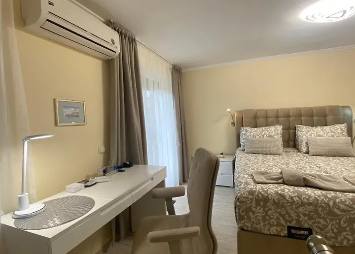 Bratanov Vip Zone Maisonettes 606 & 609 Apartment *